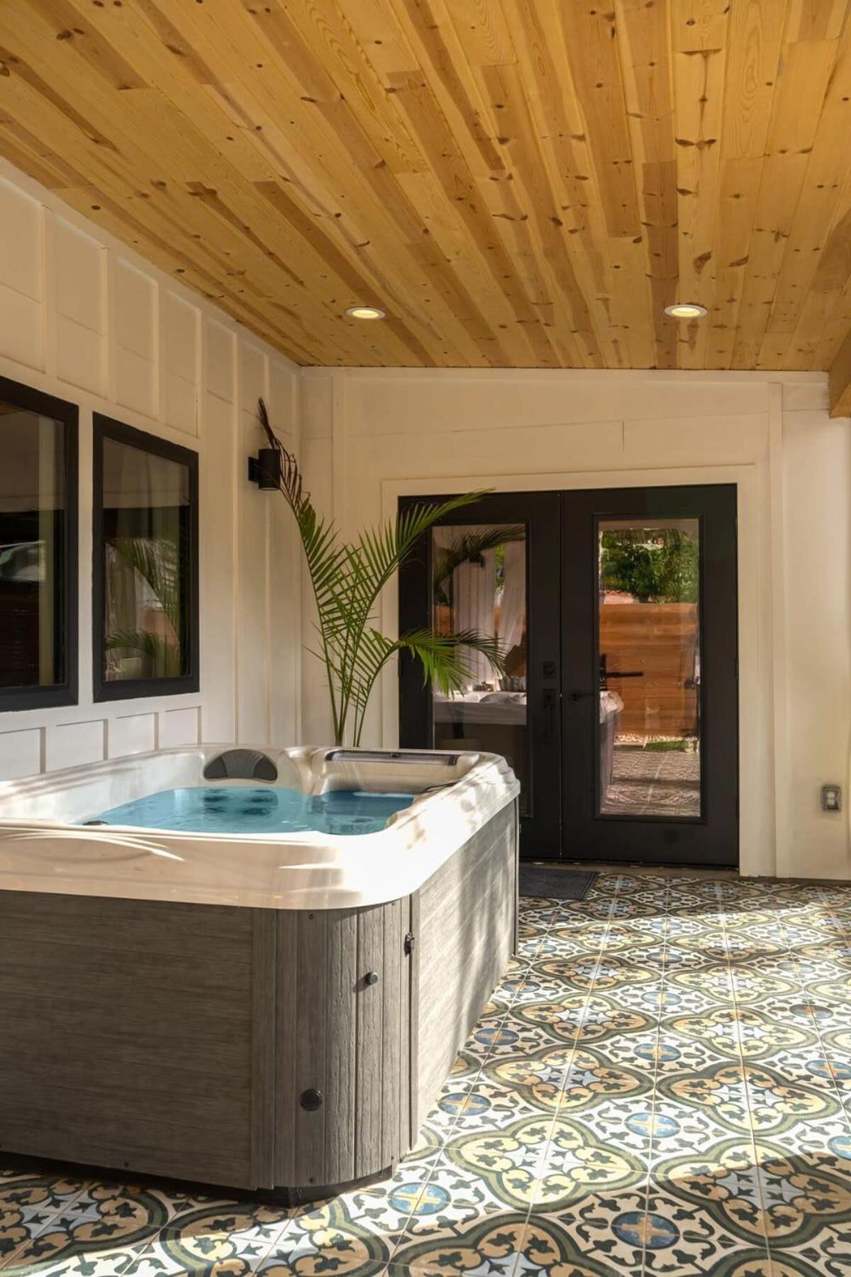 Petit Paradis Studio With Hot Tub Fredericksburg Exterior photo